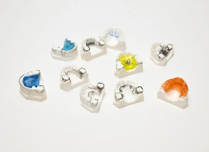 小児矯正で使用する装置